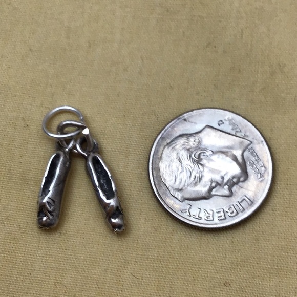 Charm - Picture 4 of 4